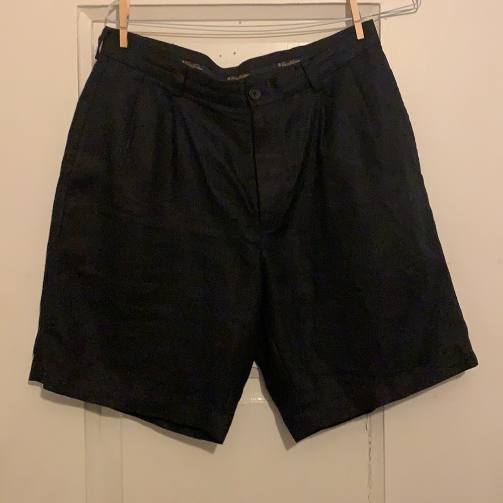Brooks Brothers Men’s Irish Linen Shorts